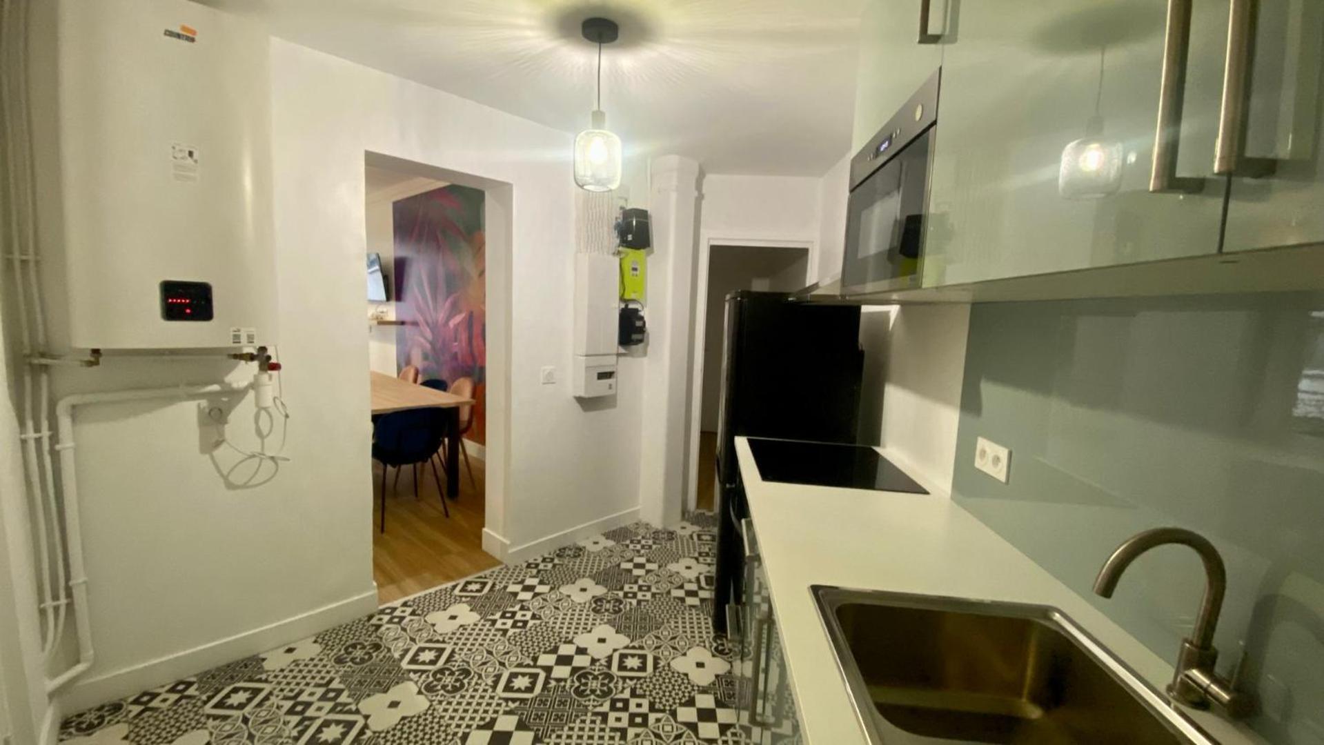 Appartement Lumineux Proche Saint-Lazare - 8P Paris Exterior photo